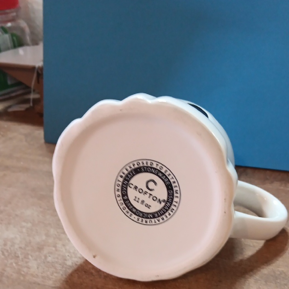 White and Black Ghost Mug for Dining - Picture 3 of 7